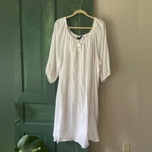 Summery dress with crochet details.